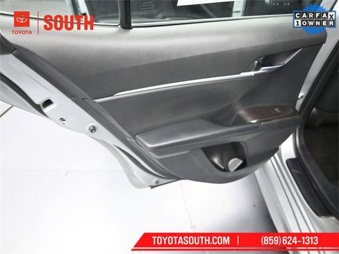 Used 2023 Toyota Camry SE image 31