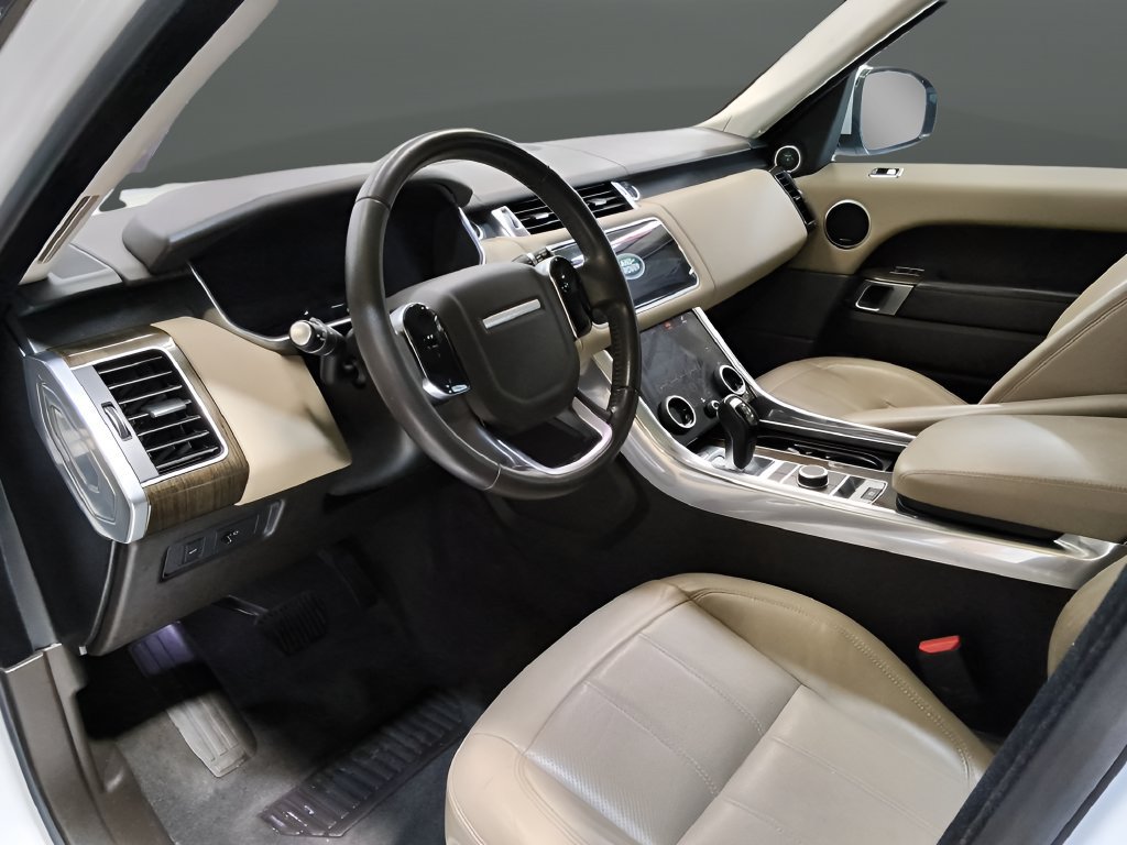 Used 2018 Land Rover Range Rover Sport HSE AWD/4WD image 31