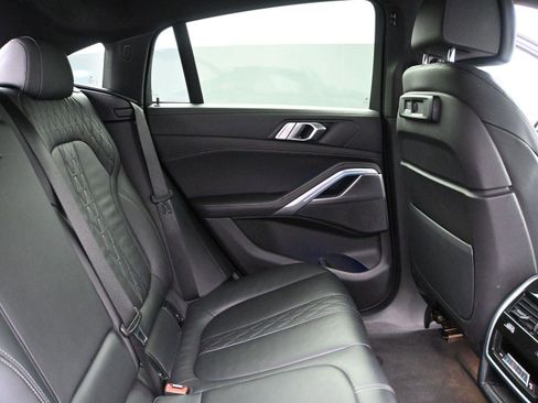 Used 2023 BMW X6 xDrive40i w/ M Sport Package image 21