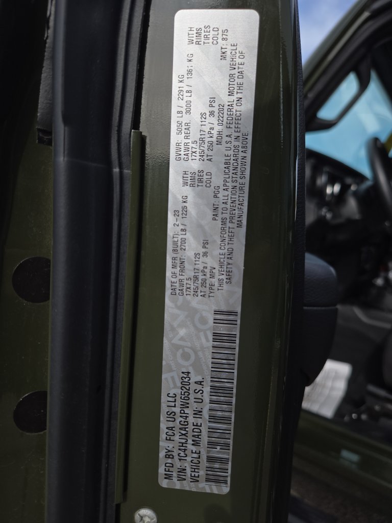 Used 2023 Jeep Wrangler Sport AWD/4WD image 28