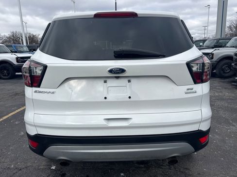 Used 2017 Ford Escape SE image 8