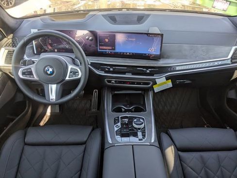 New 2026 BMW X7 xDrive40i w/ M Sport Package image 16