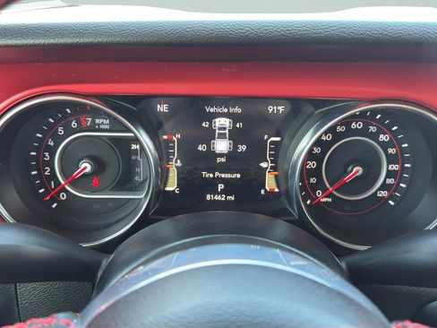 Used 2022 Jeep Gladiator Rubicon w/ Cold Weather Group AWD/4WD image 24