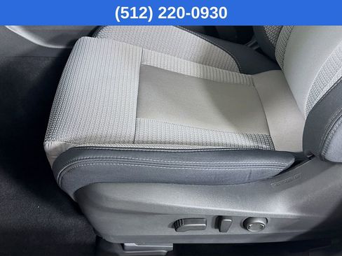 Used 2025 Subaru Outback Premium AWD/4WD image 24
