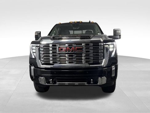 Used 2024 GMC Sierra 3500 Denali w/ Denali Reserve Package AWD/4WD image 10
