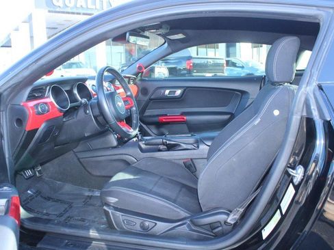 Used 2022 Ford Mustang EcoBoost Premium Fastback w/ Equipment Group 101A image 9