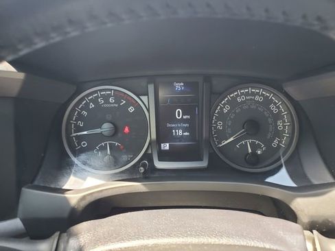 Used 2023 Toyota Tacoma TRD Sport AWD/4WD image 22