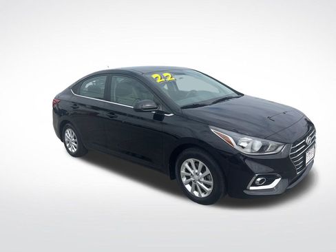 Used 2022 Hyundai Accent SEL FWD image 11