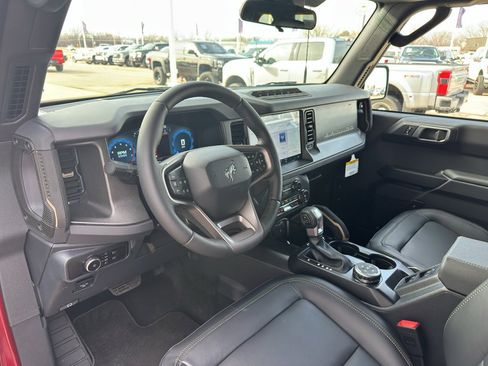 New 2026 Ford Bronco Badlands image 12