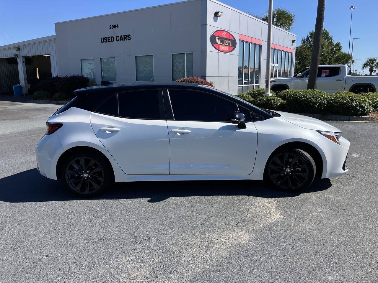 Used 2024 Toyota Corolla XSE FWD image 6