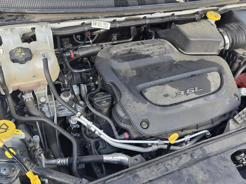 Used 2024 Chrysler Pacifica Touring-L FWD image 22