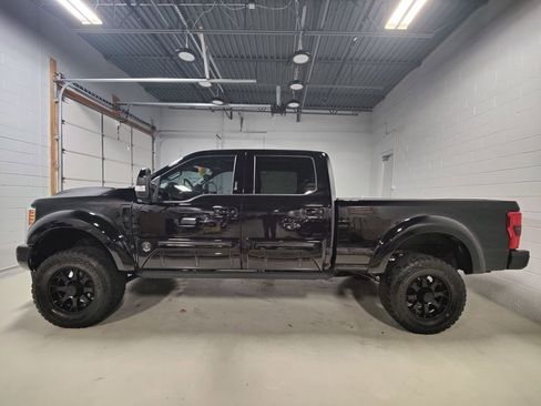 Used 2018 Ford F250 Lariat w/ Lariat Ultimate Package image 18