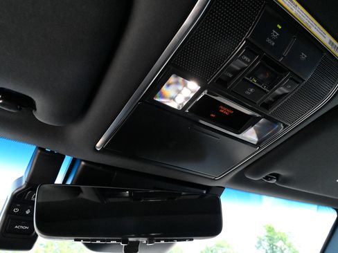 Used 2025 Lexus LX 600 4WD w/ Accessory Package (2T) image 33