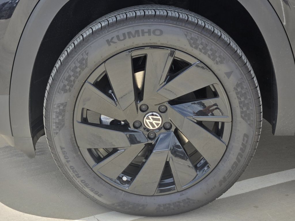 New 2026 Volkswagen Atlas SE FWD image 11