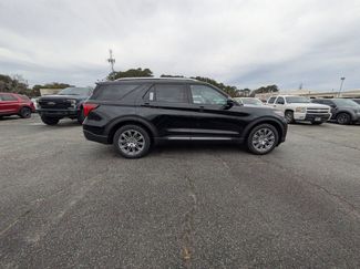 New 2026 Ford Explorer Platinum video 3