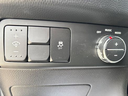 Used 2014 Kia Soul + w/ Audio Package FWD image 21