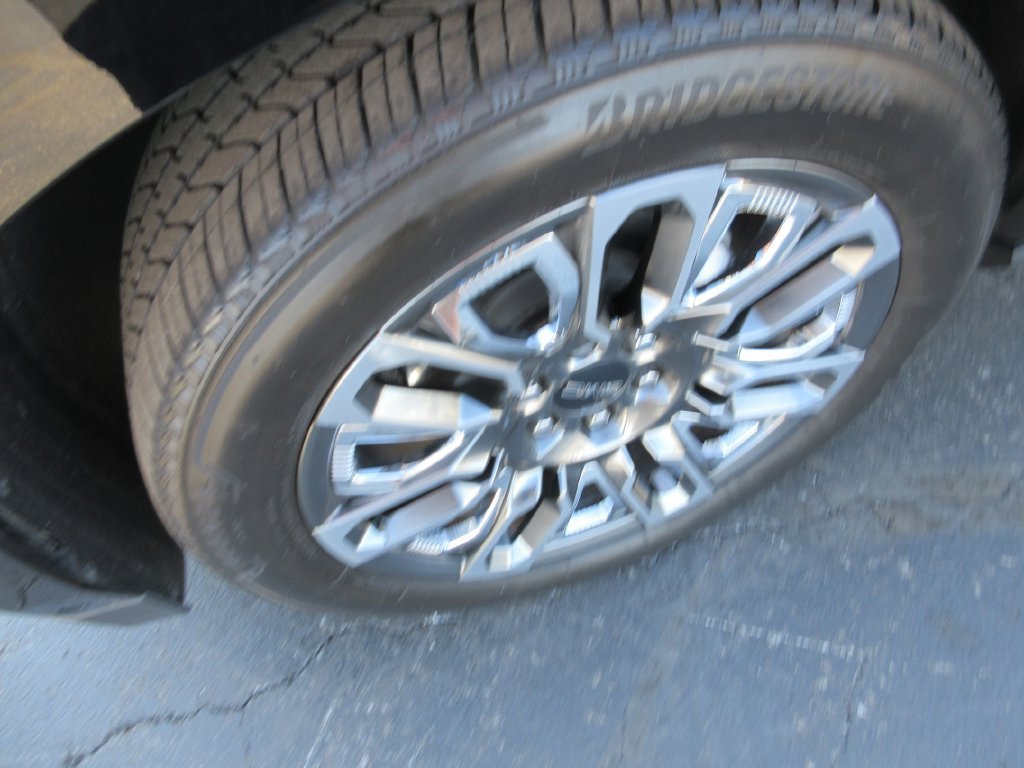 Certified 2024 GMC Yukon Denali Ultimate AWD/4WD image 14