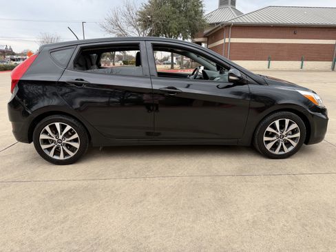 Used 2017 Hyundai Accent Sport image 8