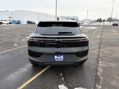 New 2026 Chevrolet Equinox EV LT image 6