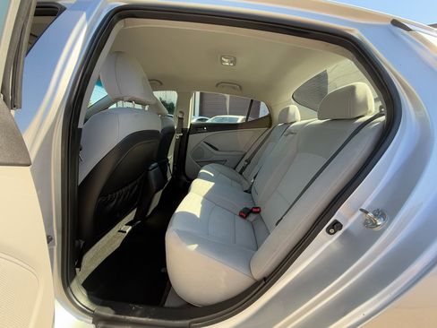 Used 2013 Kia Optima LX image 25