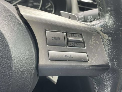 Used 2011 Subaru Outback 2.5i Limited AWD/4WD image 23