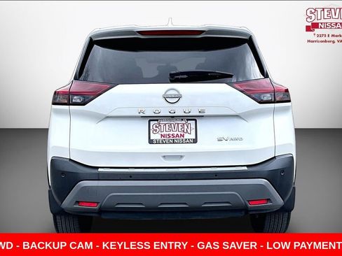 Used 2023 Nissan Rogue SV image 5