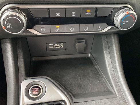 Used 2022 Nissan Sentra SV FWD image 28