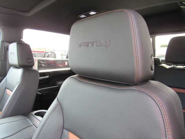 Used 2023 GMC Sierra 2500 AT4 w/ AT4 Premium Plus Package AWD/4WD image 17