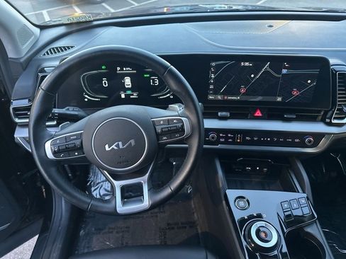 Used 2023 Kia Sportage EX w/ EX Premium Package image 12