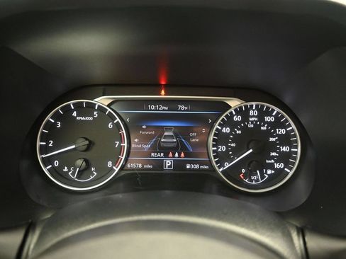 Used 2024 Nissan Sentra SV FWD image 14