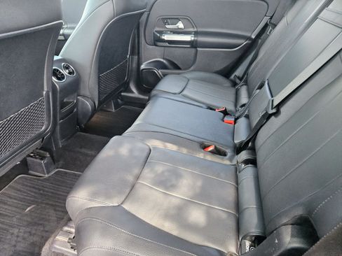 Certified 2021 Mercedes-Benz GLB 250 image 20
