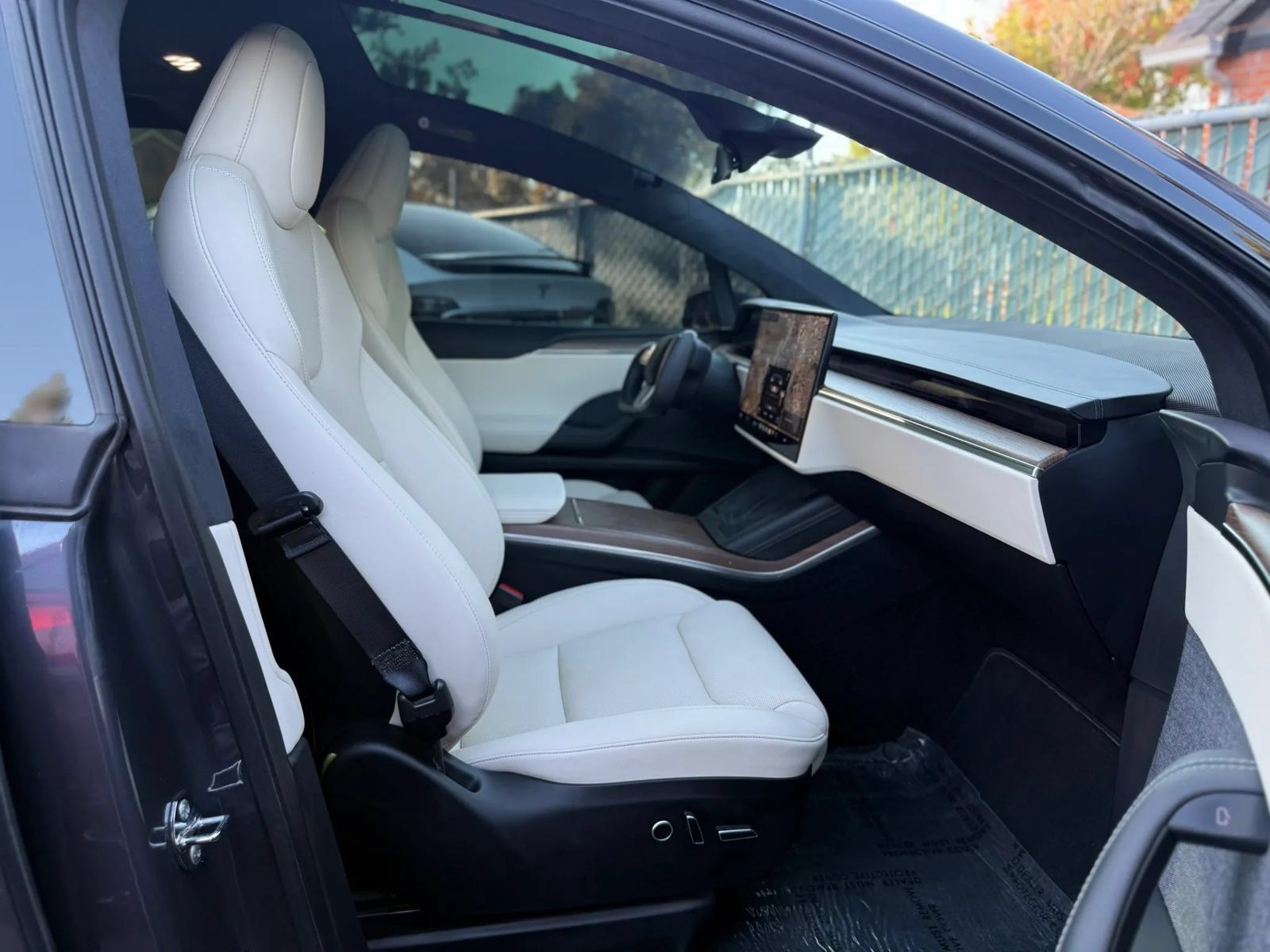 Used 2022 Tesla Model X AWD/4WD image 16