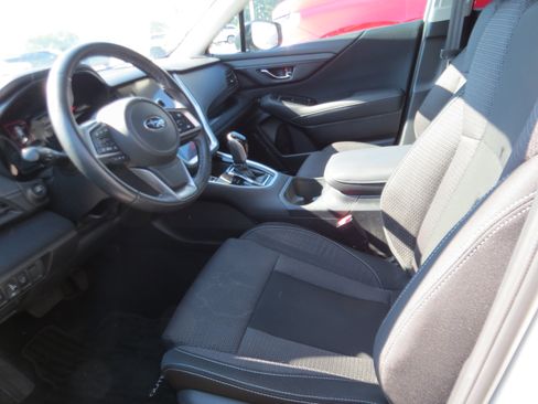 Used 2023 Subaru Outback Premium AWD/4WD image 11