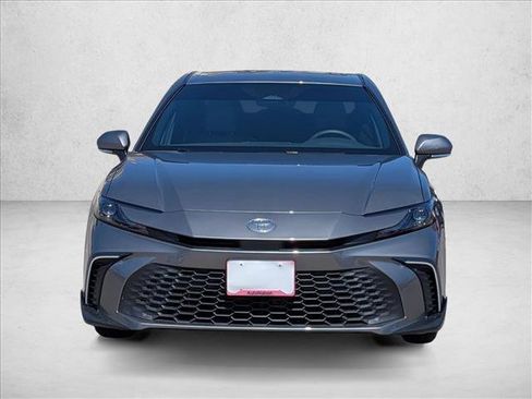 Used 2026 Toyota Camry SE w/ Convenience Package FWD image 2