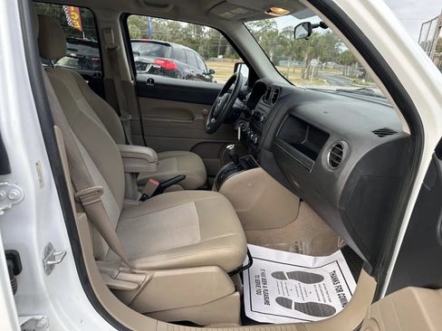 Used 2013 Jeep Patriot Sport FWD image 17