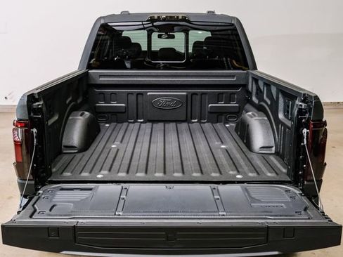 Used 2025 Ford F150 Raptor image 40