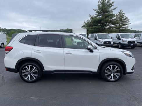 Used 2024 Subaru Forester Limited AWD/4WD image 6