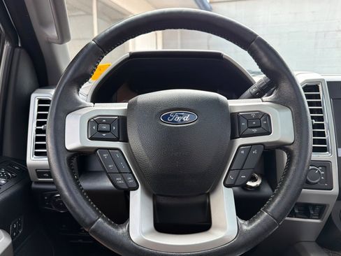 Used 2017 Ford F350 Lariat w/ Lariat Ultimate Package AWD/4WD image 20