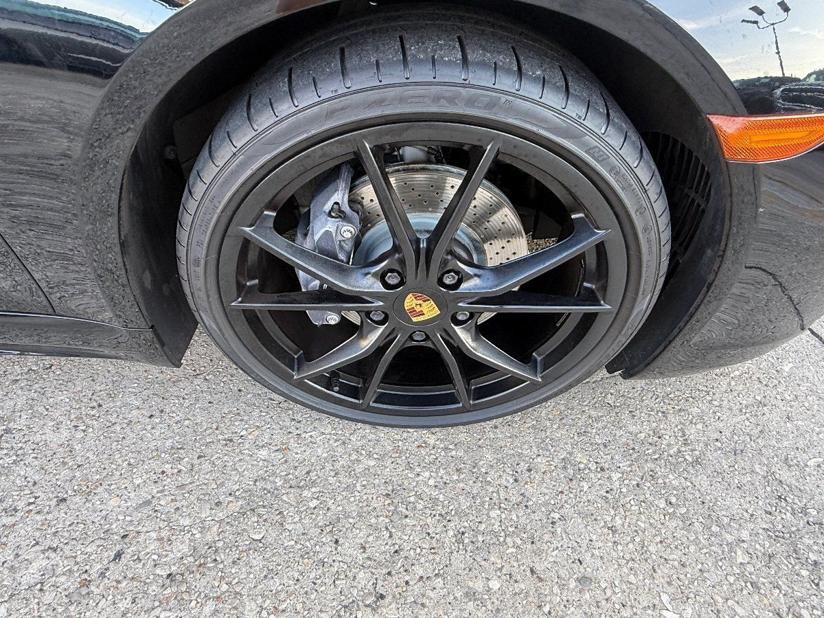 Used 2018 Porsche 718 Boxster RWD image 11