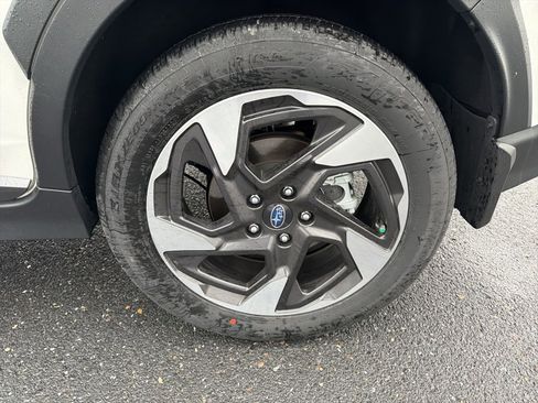Certified 2024 Subaru Crosstrek 2.5i Limited w/ Crosstrek Mirror Package image 12