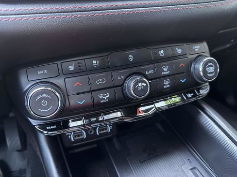 Used 2021 Dodge Durango R/T w/ Tow 'N Go Package image 22