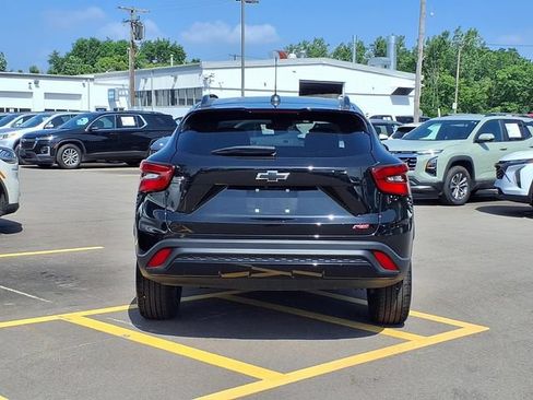 Used 2024 Chevrolet Trax RS w/ Driver Confidence Package FWD image 22