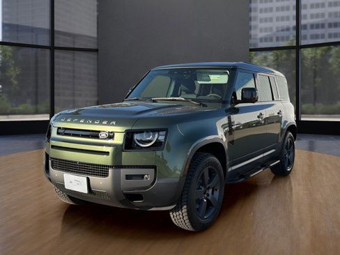 New 2026 Land Rover Defender 110 S image 12