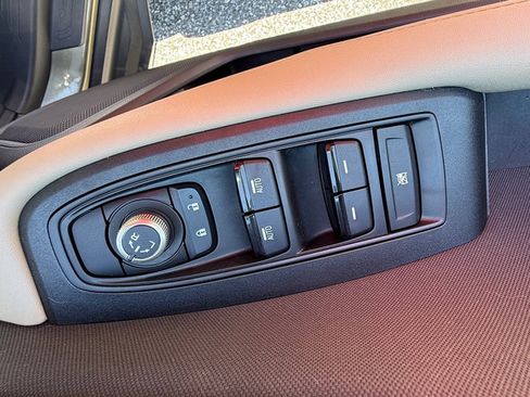 Used 2021 Subaru Outback Premium AWD/4WD image 12