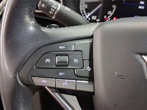 Used 2022 Cadillac XT6 Luxury image 36