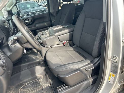 Used 2020 Chevrolet Silverado 2500 Custom w/ Custom Convenience Package AWD/4WD image 10