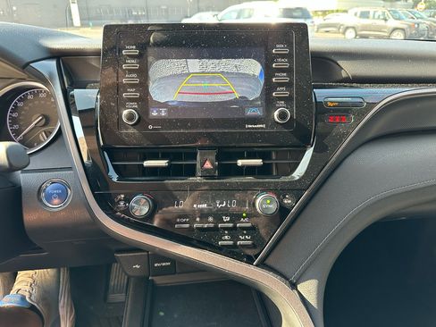 Used 2021 Toyota Camry LE image 16