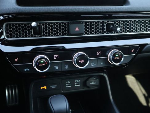 Certified 2024 Honda Civic Sport Touring image 21