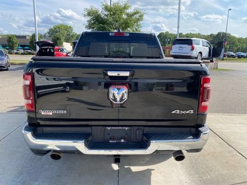 Used 2019 RAM 1500 Laramie AWD/4WD image 4