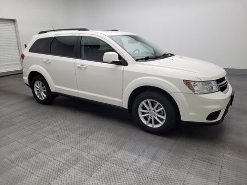 Used 2015 Dodge Journey SXT w/ Flexible Seating Group image 11